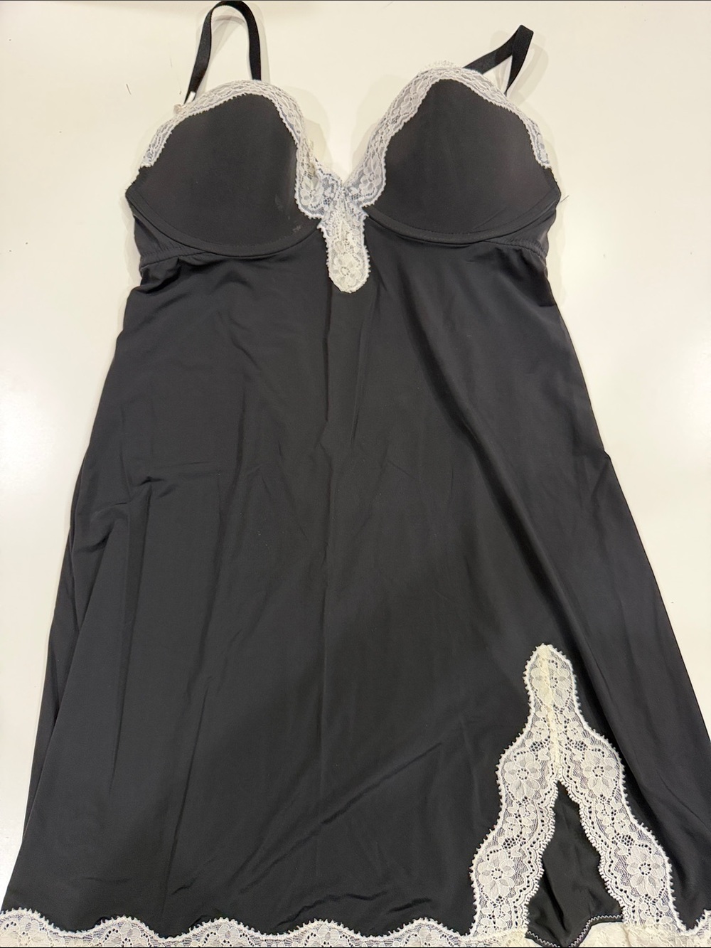 Víctoria secret Black Lace-Trim Slip Dress - Women Intimates